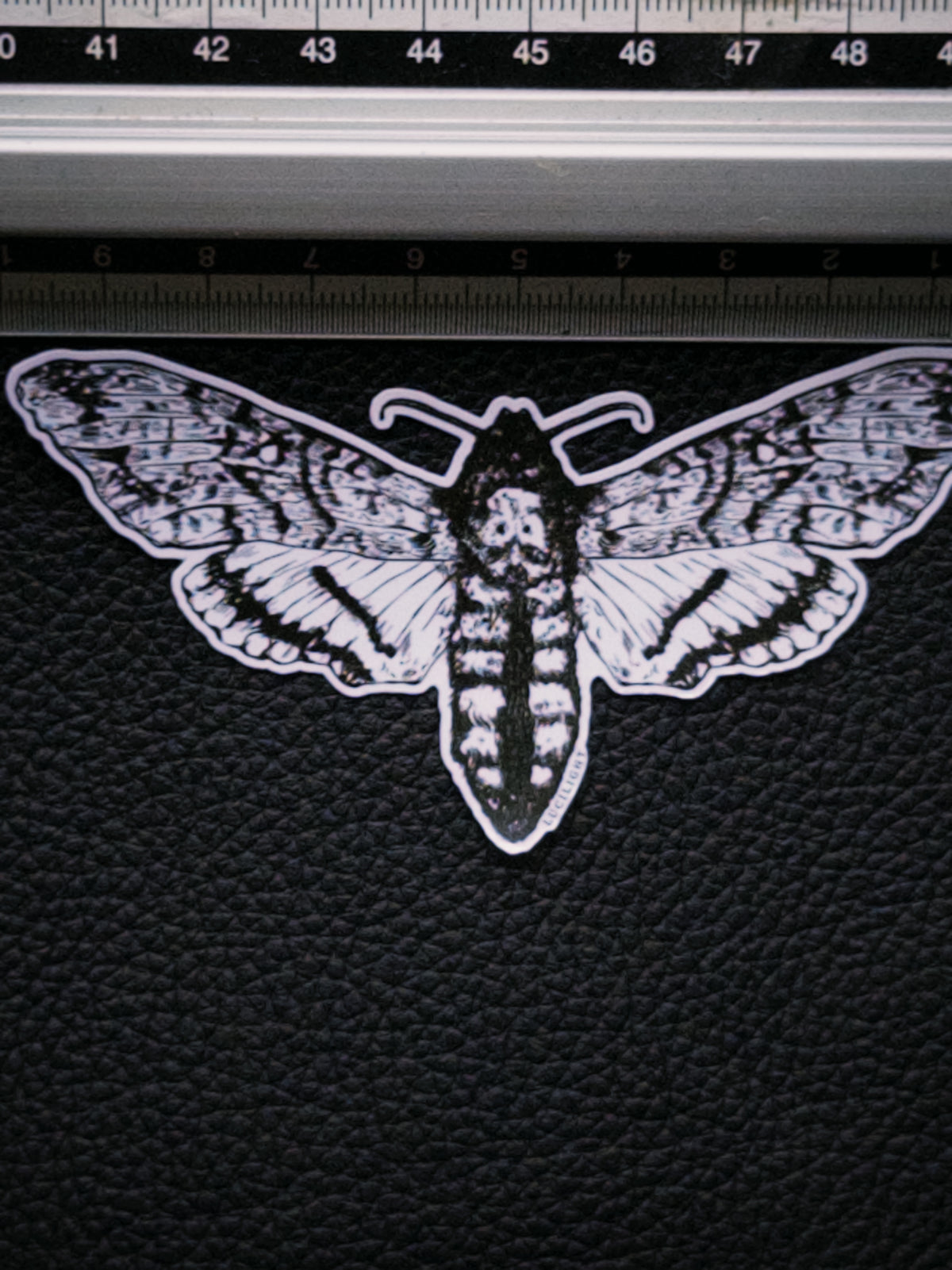 Moth Sticker - Semnatura